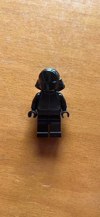 Jouets: First Order Officer - Lego Star Wars – D'occasion à Viganello par 597_k72f