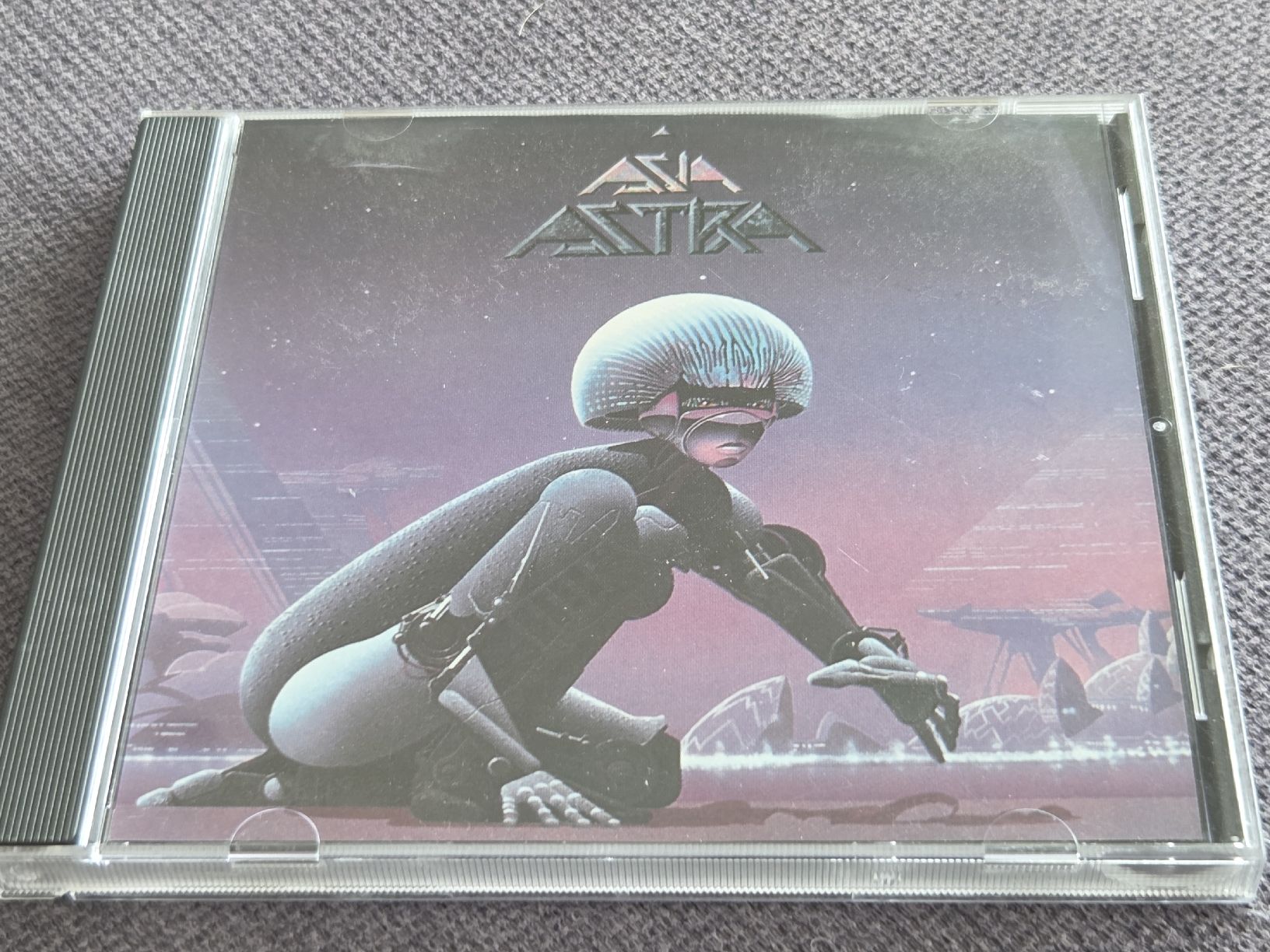 CD: Asia - Astra. - CD edit 1995 – Nuovo (secondo la descrizione) da Troistorrents venduto da Syrocks