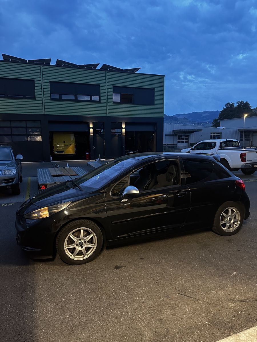 Peugeot Automobili: Peugeot 207 GTI – Usato da Rüti ZH venduto da pau_8wb5 9