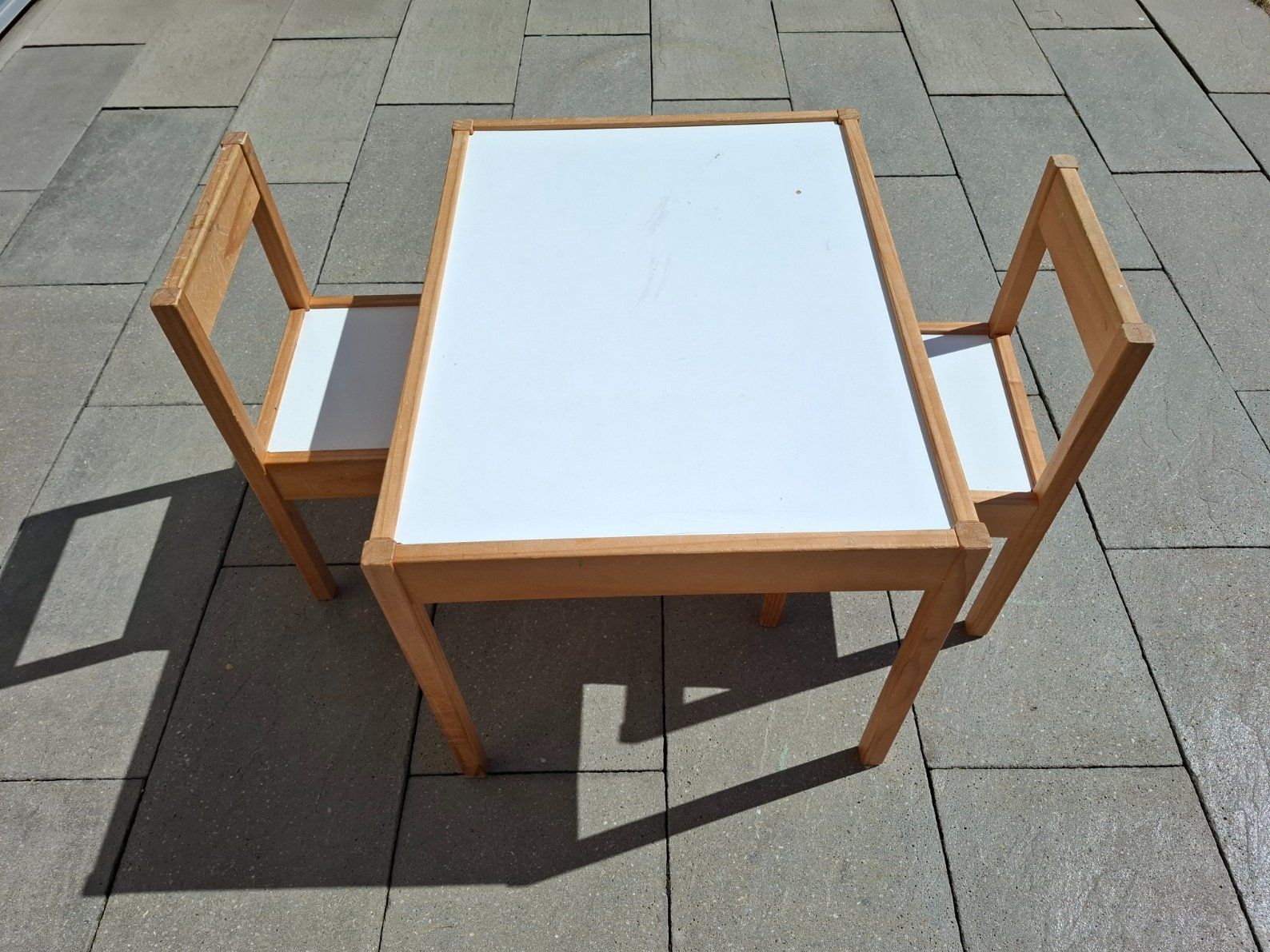 Ikea Tables: Kindertisch Ikea Lätt – D'occasion à Bözberg par Zimt104