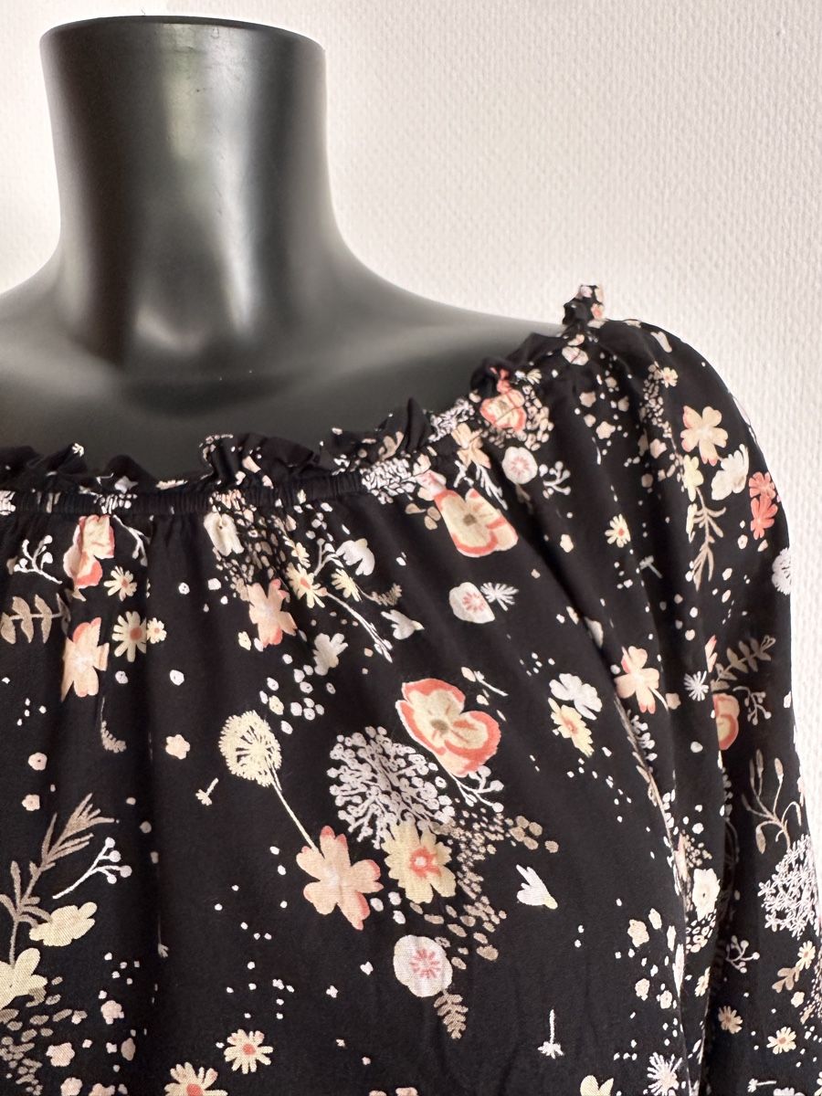 C&A Camicette: Gr 36 Sommer Bluse mit Blumenmuster TOP – Usato da Rickenbach b. Wil venduto da sunneschii_ 4
