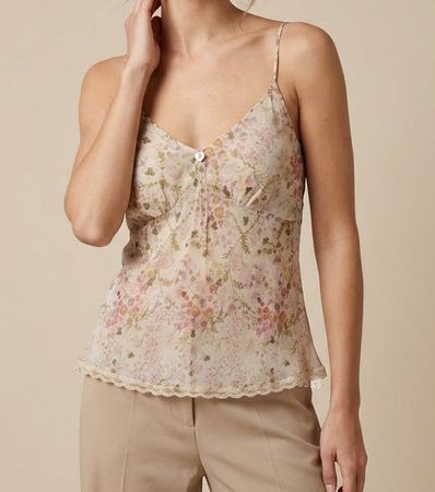 Top YK2 à bretelles crêpe chiffon avec dentelle