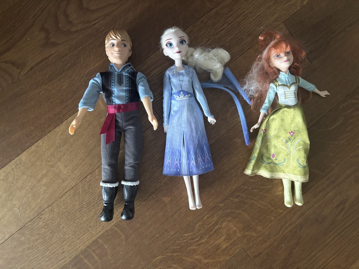 Poupées: Elsa – D'occasion à Buchrain par Ham2383