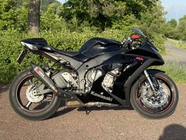 Kawasaki ZX-10R/Nie Rennstrecke, nur 13’000 km, 2 Schlüssel