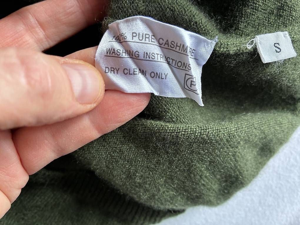 Pullover & Sweatshirts: Kaschmir Pulli XS – Gebraucht aus Zuoz von Janth 1