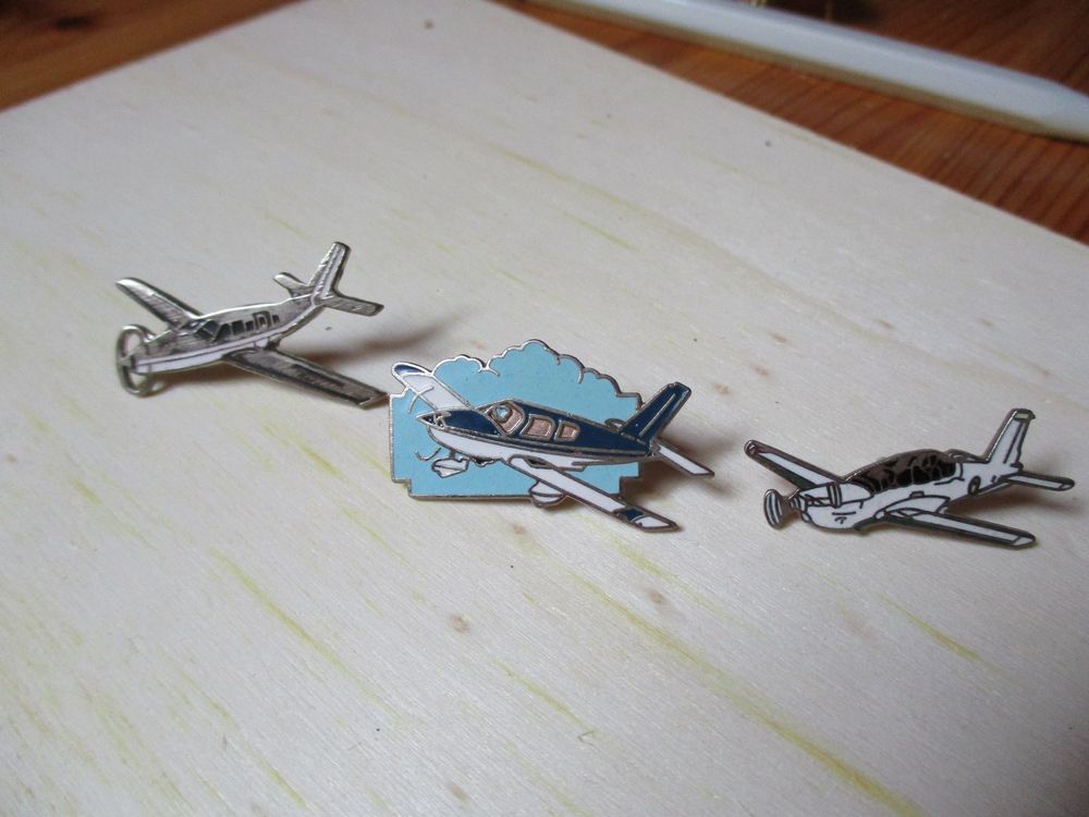 Piper Cesna Flugzeug Pin Lot Sammlung | Kaufen auf Ricardo