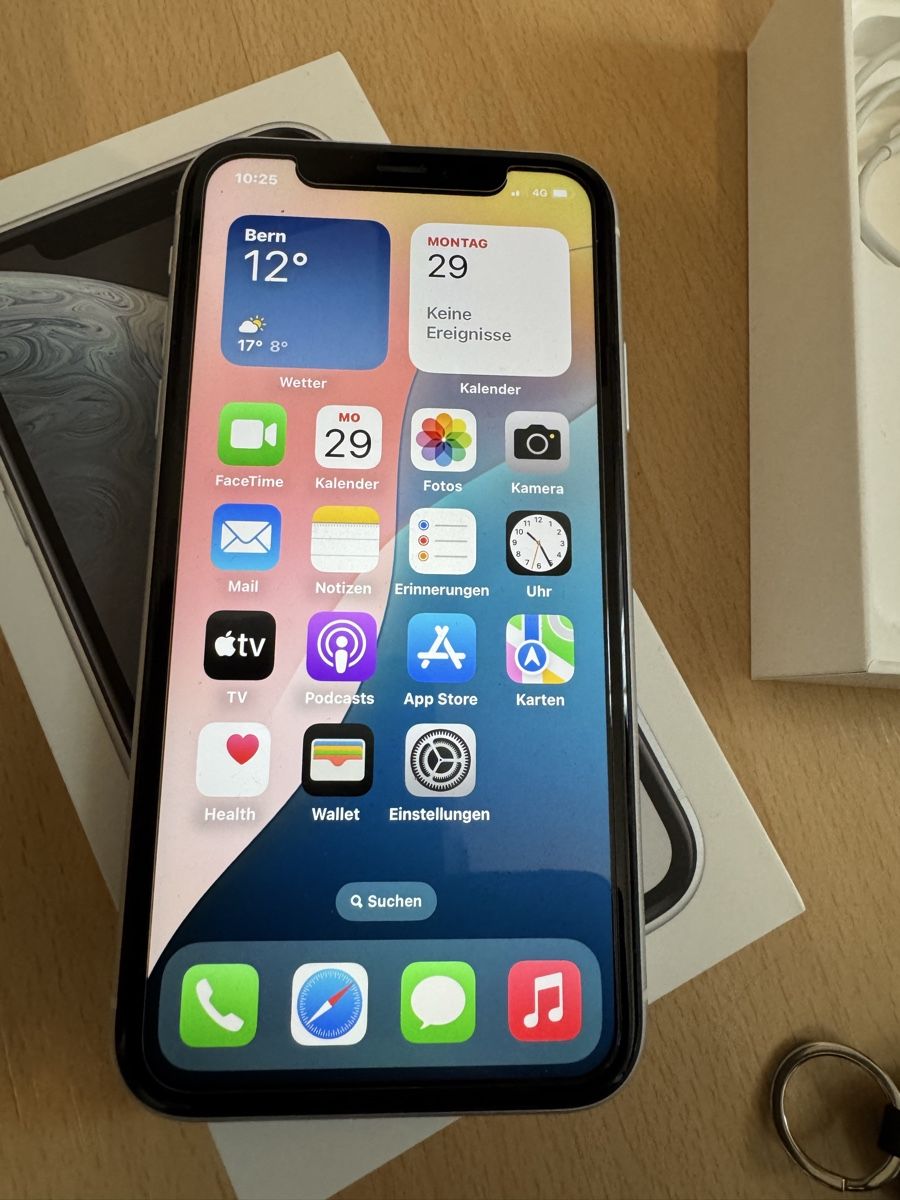 Apple Telefoni cellulari / Smartphones: Apple iPhone XR 128gb Wheite – Usato da Uznach venduto da enrico06 2