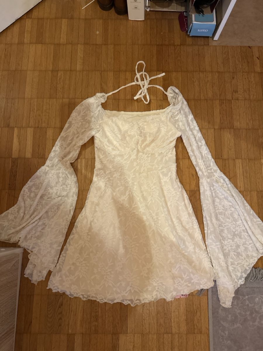 Shein Kleider & Röcke: Weisses kleid – Neu und originalverpackt aus Zofingen von gabrielagc
