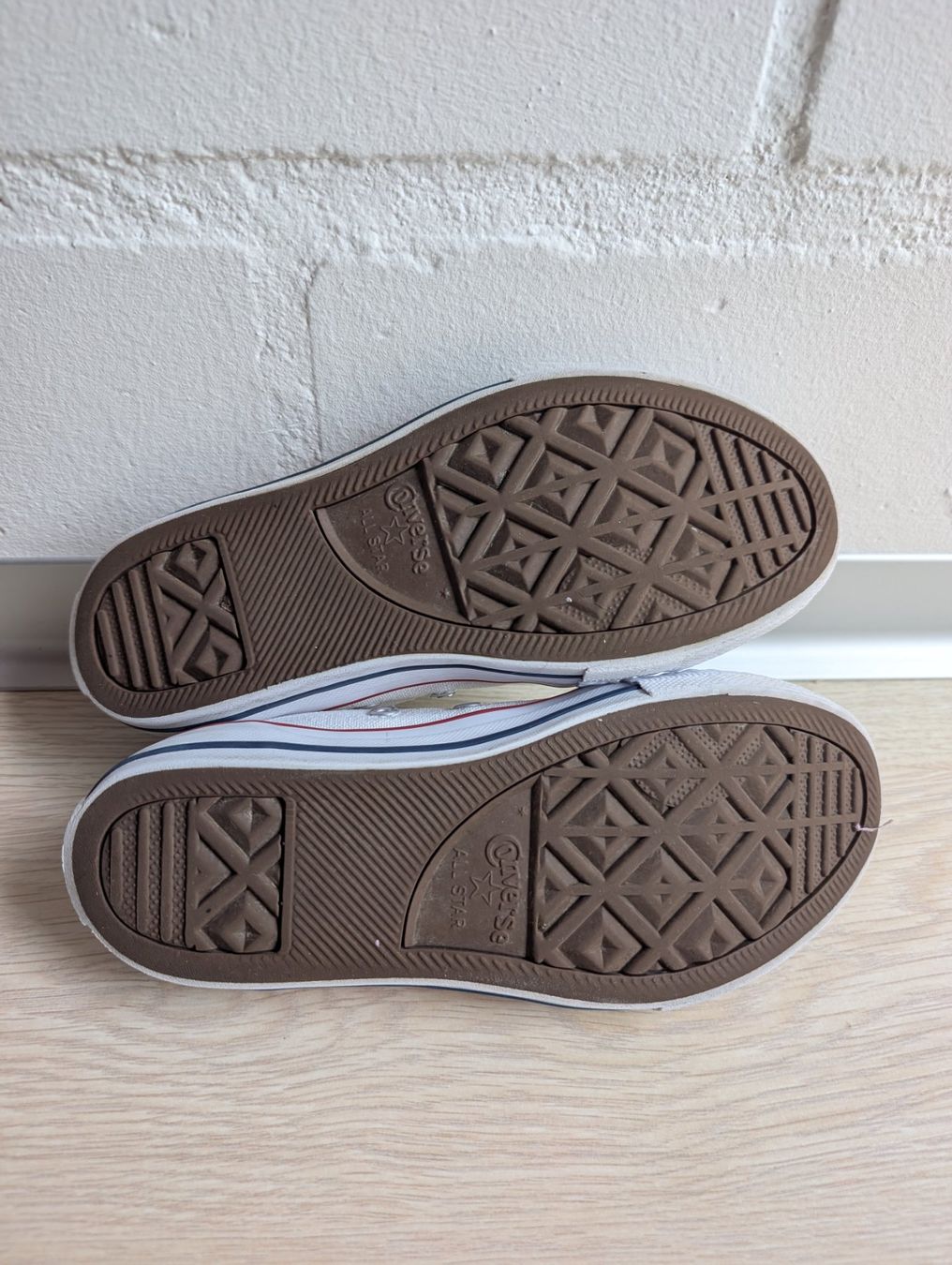 Converse Scarpe per ragazzi: Converse All Stars Gr. 33 – Usato da Nods venduto da BieneS 2