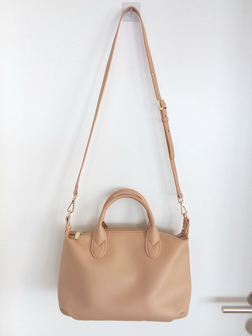 Borse da donna: NEUE Elegante Umhängetasche, beige – Nuovo e nell'imballaggio originale da Uitikon Waldegg venduto da Risibisi7 2