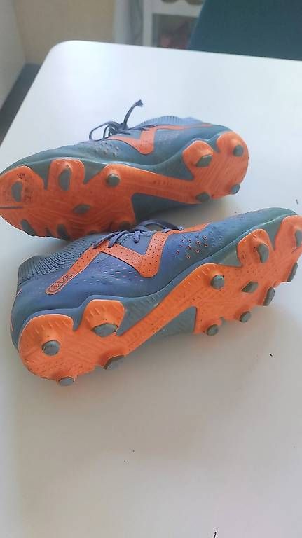 Scarpe per ragazzi: Fussballschuhe  – Usato da Geuensee venduto da Itingen1 2