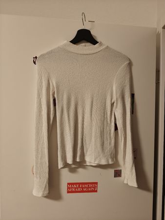 Langarmshirt gerippt weiss Stehkragen guter Zustand