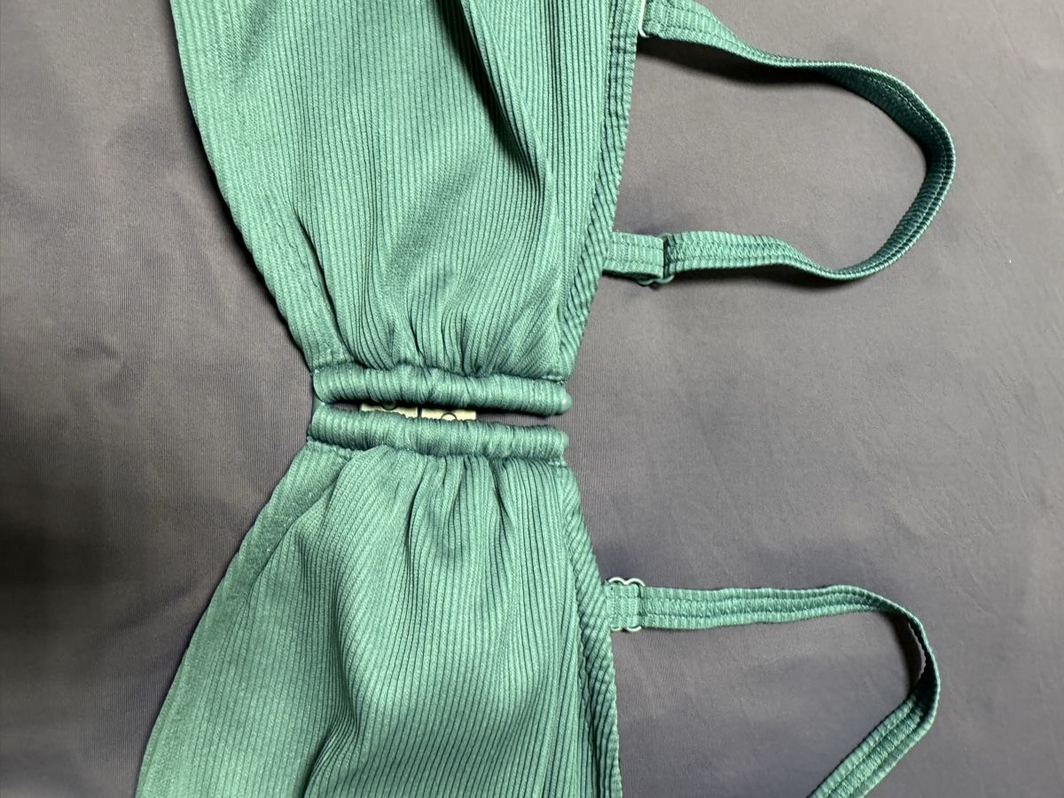 Beldona Maillots de bain & Bikinis: Bikini Oberteil Grösse 40E – D'occasion à Haldenstein par nicB74 1
