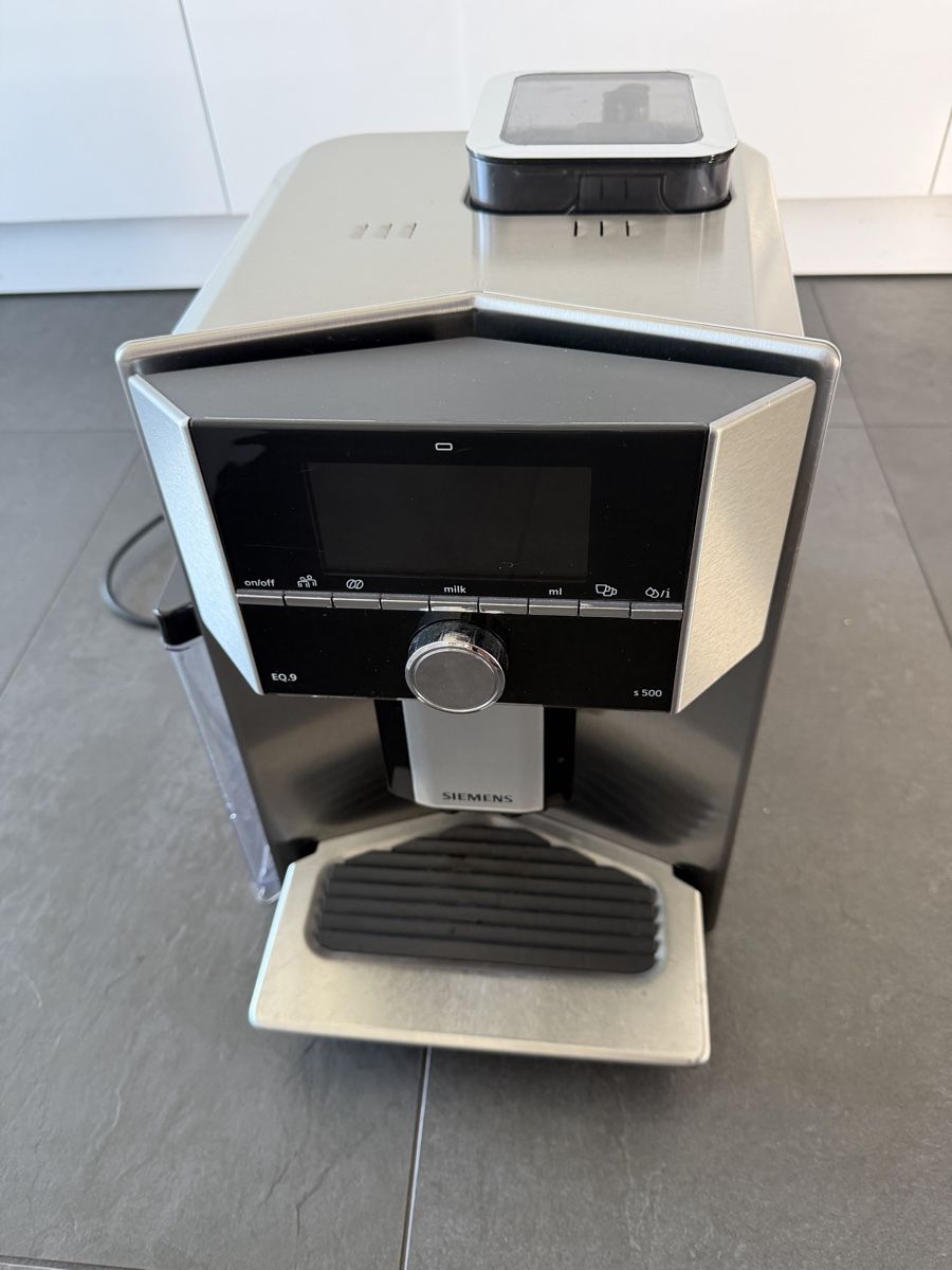 Siemens Machines à café & Machines à expresso: Kaffeevollautomat – D'occasion à Gontenschwil par chregipeter