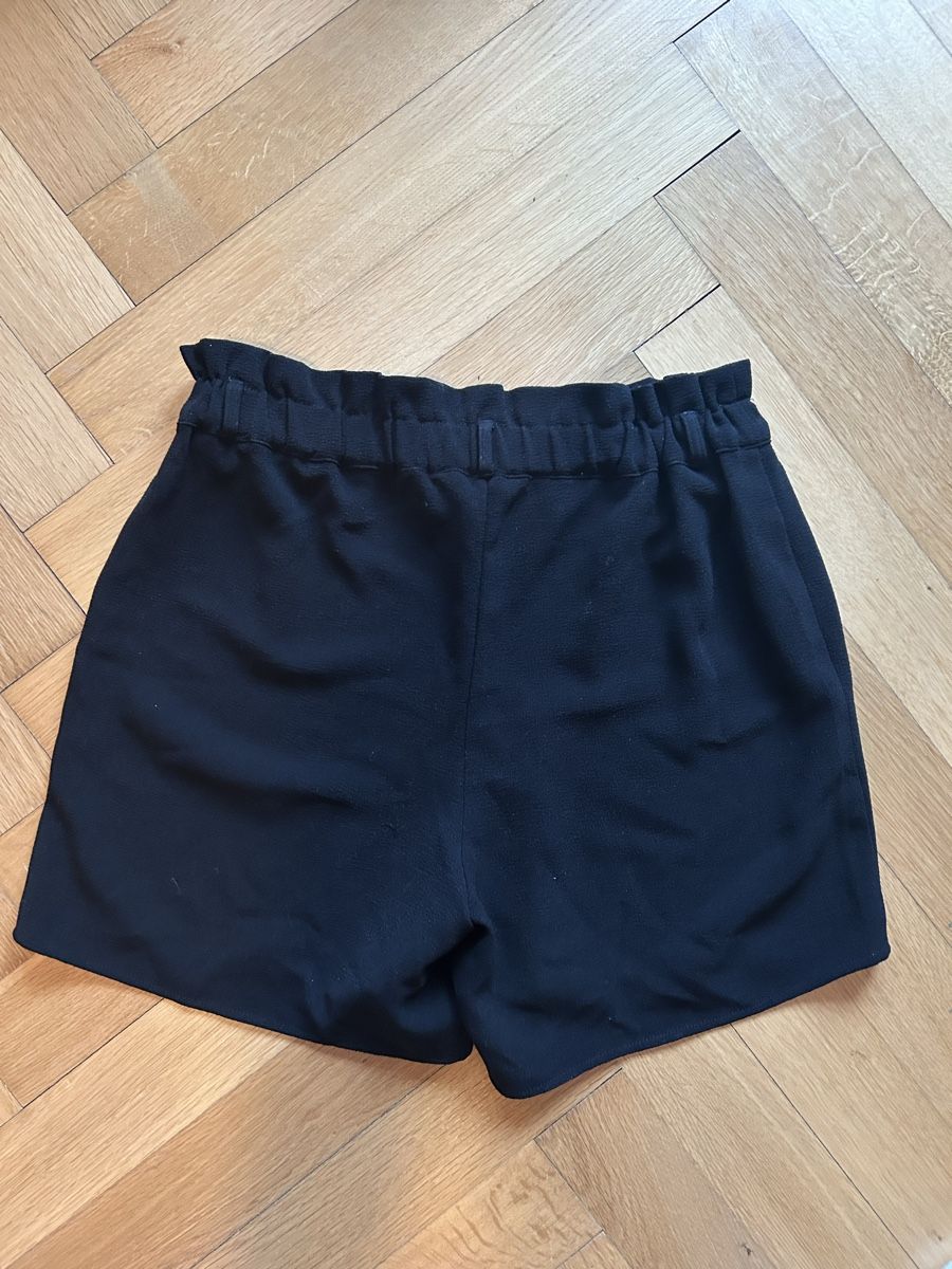 Only Pantaloni: Shorts only (40) schwarz – Usato da Basel venduto da stb_27 1