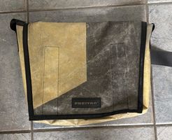 Freitag Kuriertasche, seltenes Design! Guter Zustand.