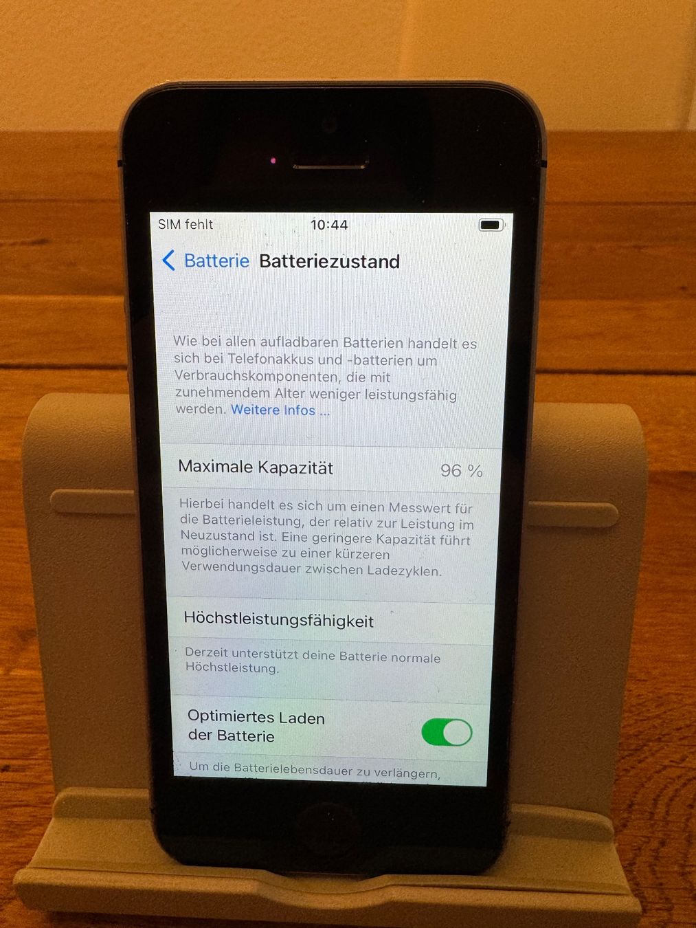 Apple Telefoni cellulari / Smartphones: iPhone SE mit 96% Akku Kapazität – Usato da Adliswil venduto da Busys 2