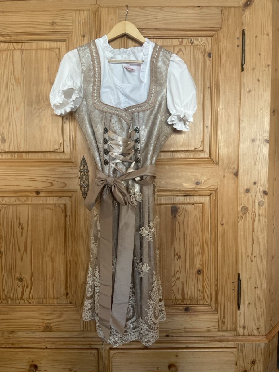 Vestiti: Dirndl mit Bluse – Nuovo (secondo la descrizione) da Altendorf venduto da Atelier76AG