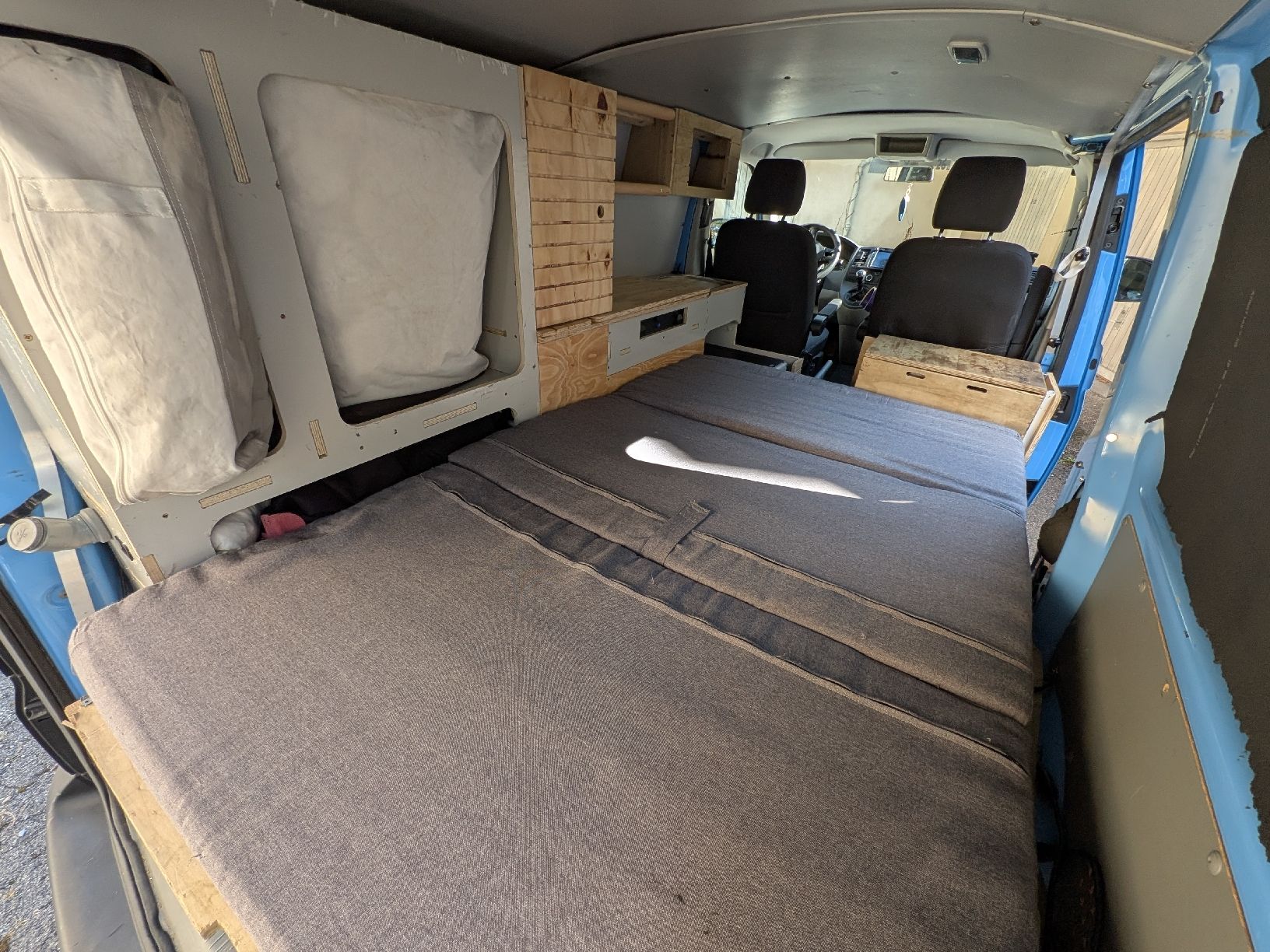 VW Veicoli commerciali: VW T5 4Motion Camper | Offroad + Alltag oder Lieferwagen – Usato da Bern venduto da BeteranoMarket 8
