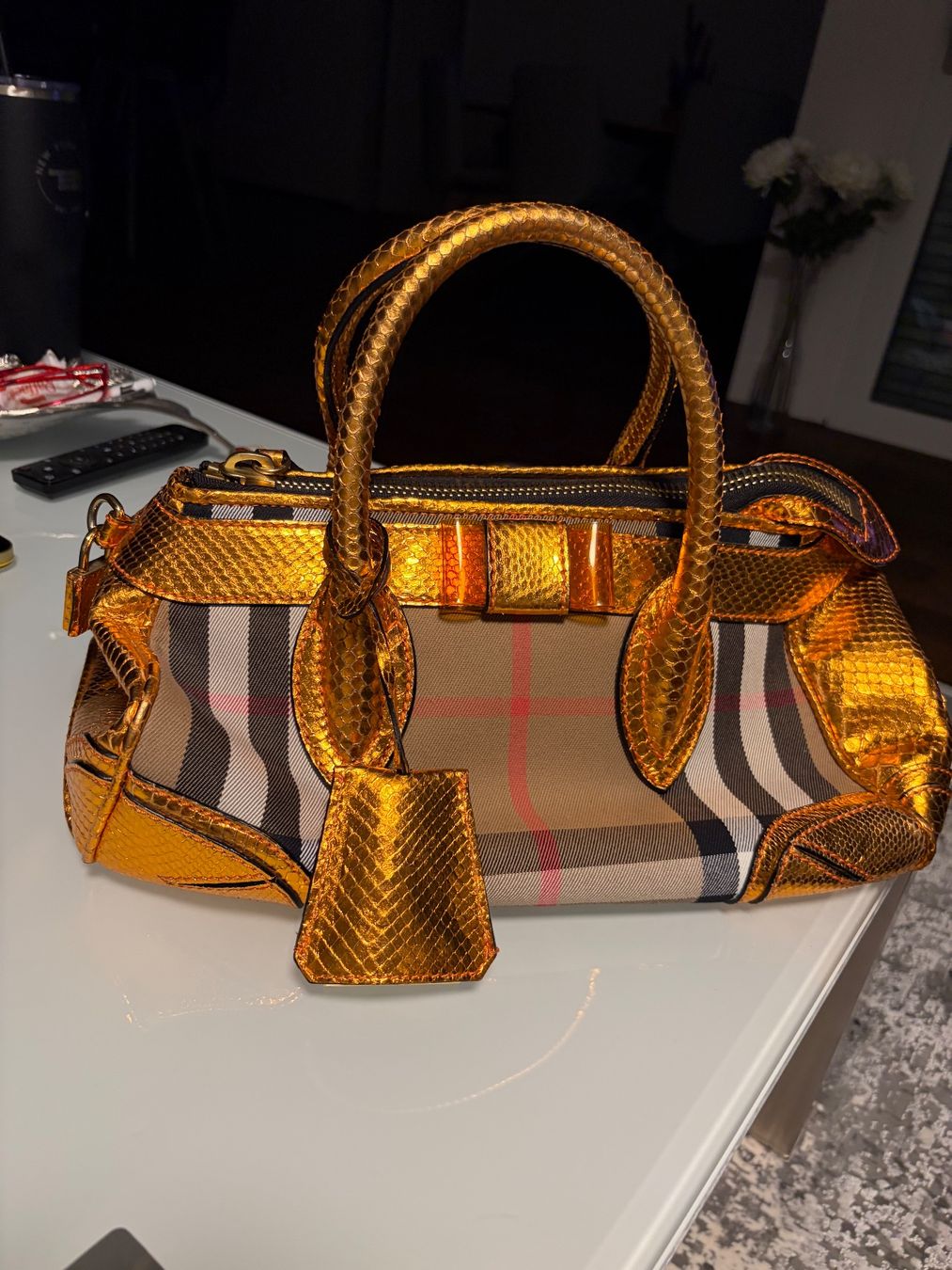 Burberry Sacs femmes: Burberry Tasche – D'occasion à Oberlunkhofen par yaric01