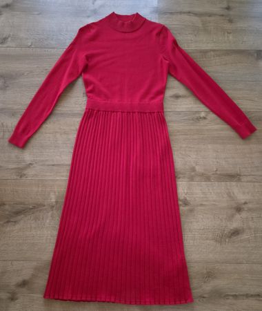 Strickkleid EDC rot gerippt Grösse XXS neu