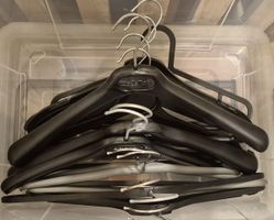 Kleiderbügel, Schwarz/Grau, 16 Stück, Top Zustand