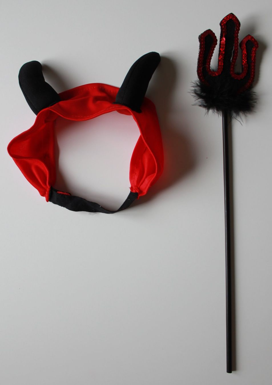 Costumi: Costume diable / Teufel t. 3 - 5 ans – Usato da Peseux venduto da CoolShoping 2
