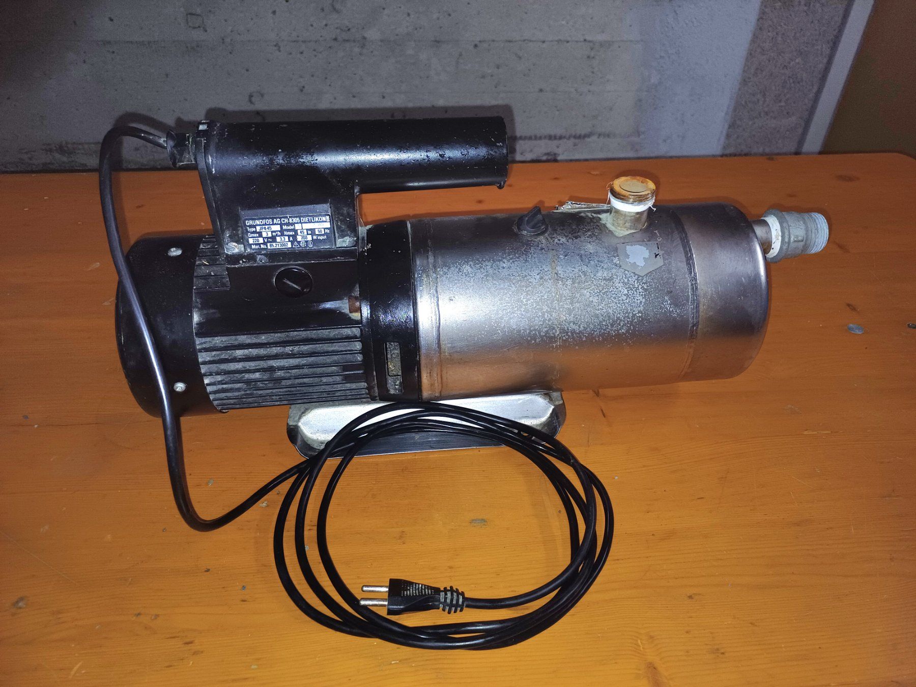 Grundfos Pompes et pièces: Förderpumpe – D'occasion à Elgg par brunnzi