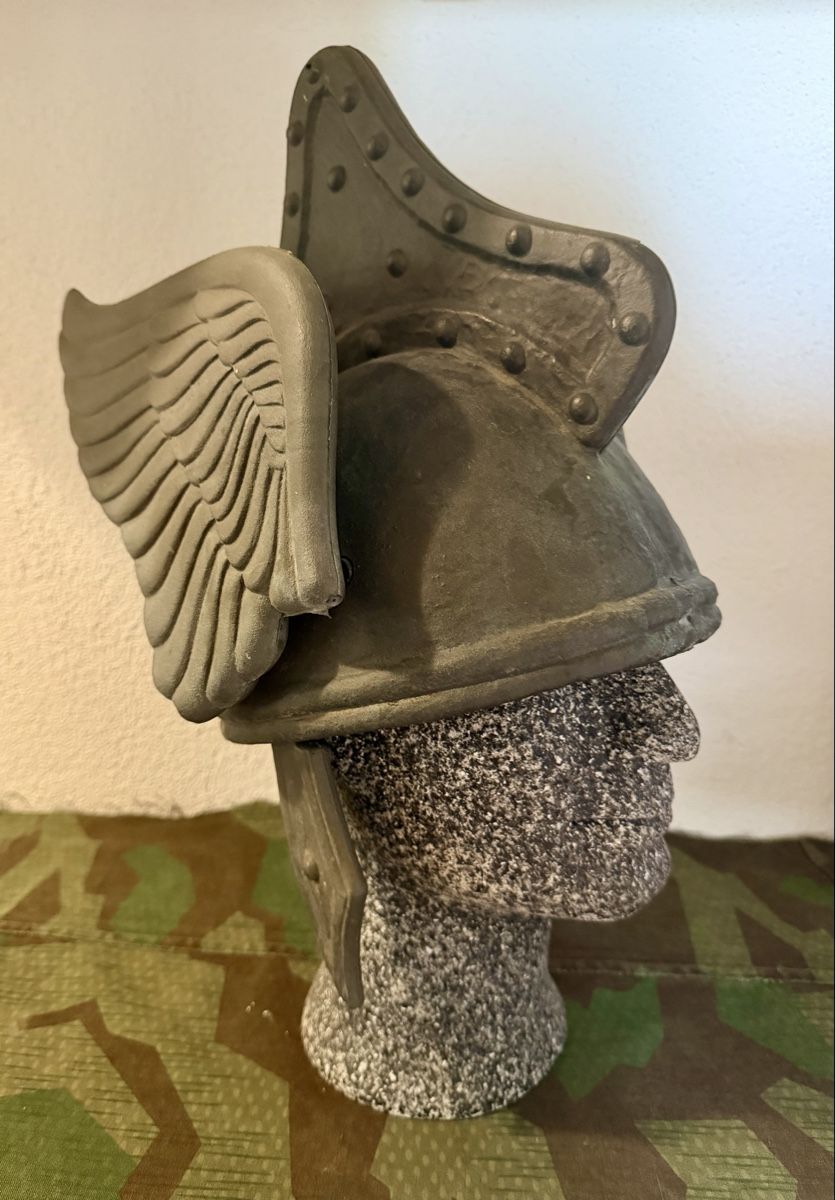 Uniformi & Effetti personali: Armee / Asterix / Obelix / Helm / Armeehelm / Gauloise – Difettoso da Romanshorn venduto da Romolo_Blu
