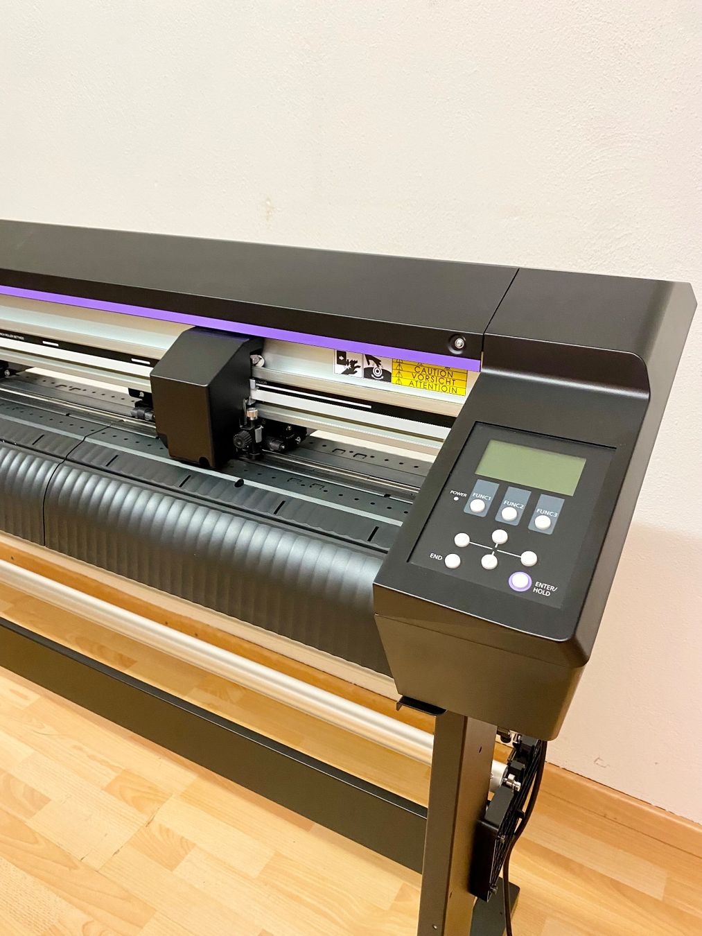Tutte le macchine: Schneideplotter Mimaki CG-130AR (neu) – Nuovo (secondo la descrizione) da oftringen venduto da thomashauser01 1
