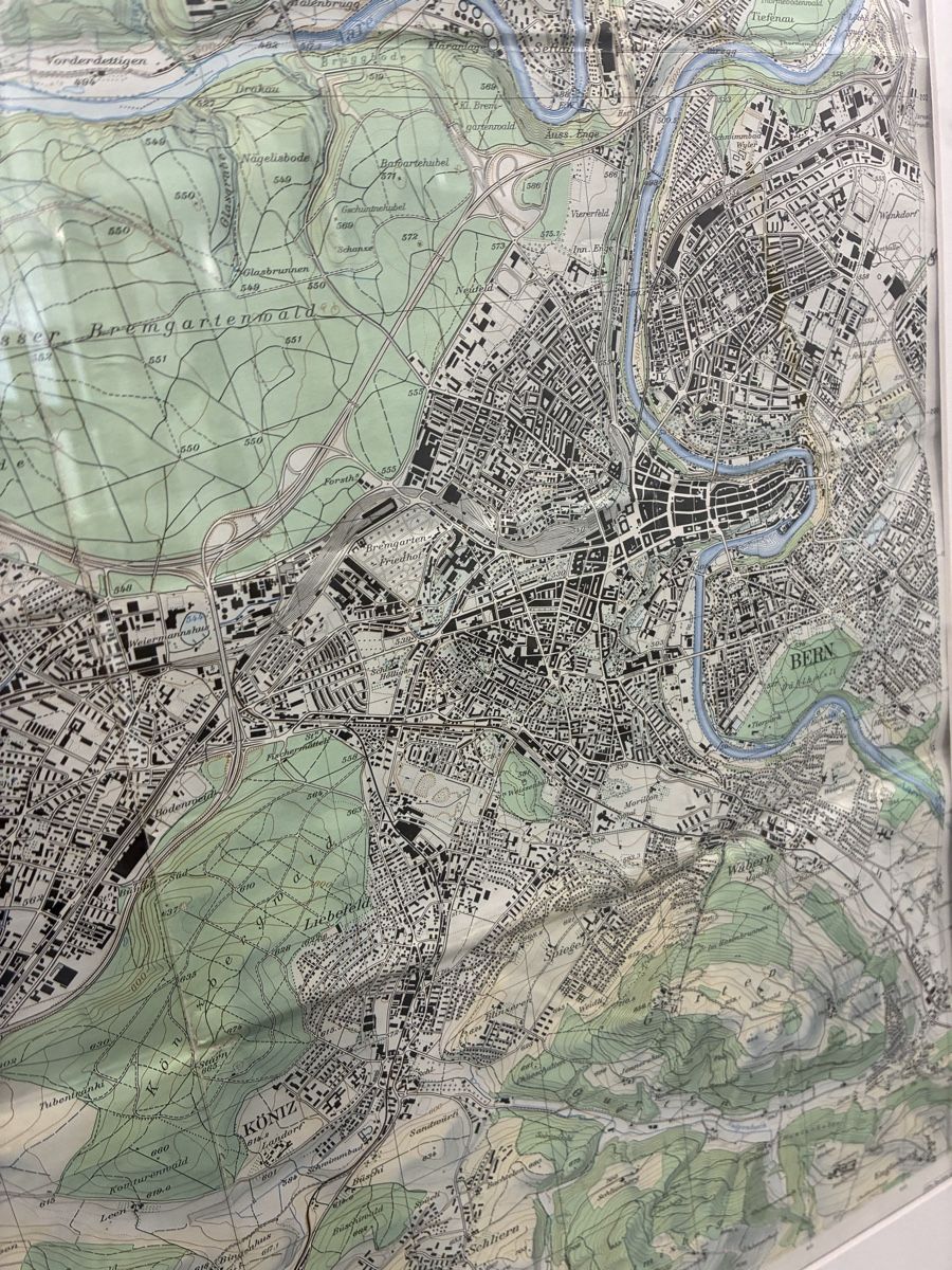 Cartine & Atlanti: Gerahmte Schweizer Landkarte von Bern – Usato da Bern venduto da wisemagpie 1
