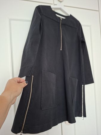Robe Maje noire taille 2 avec zips et grandes poches