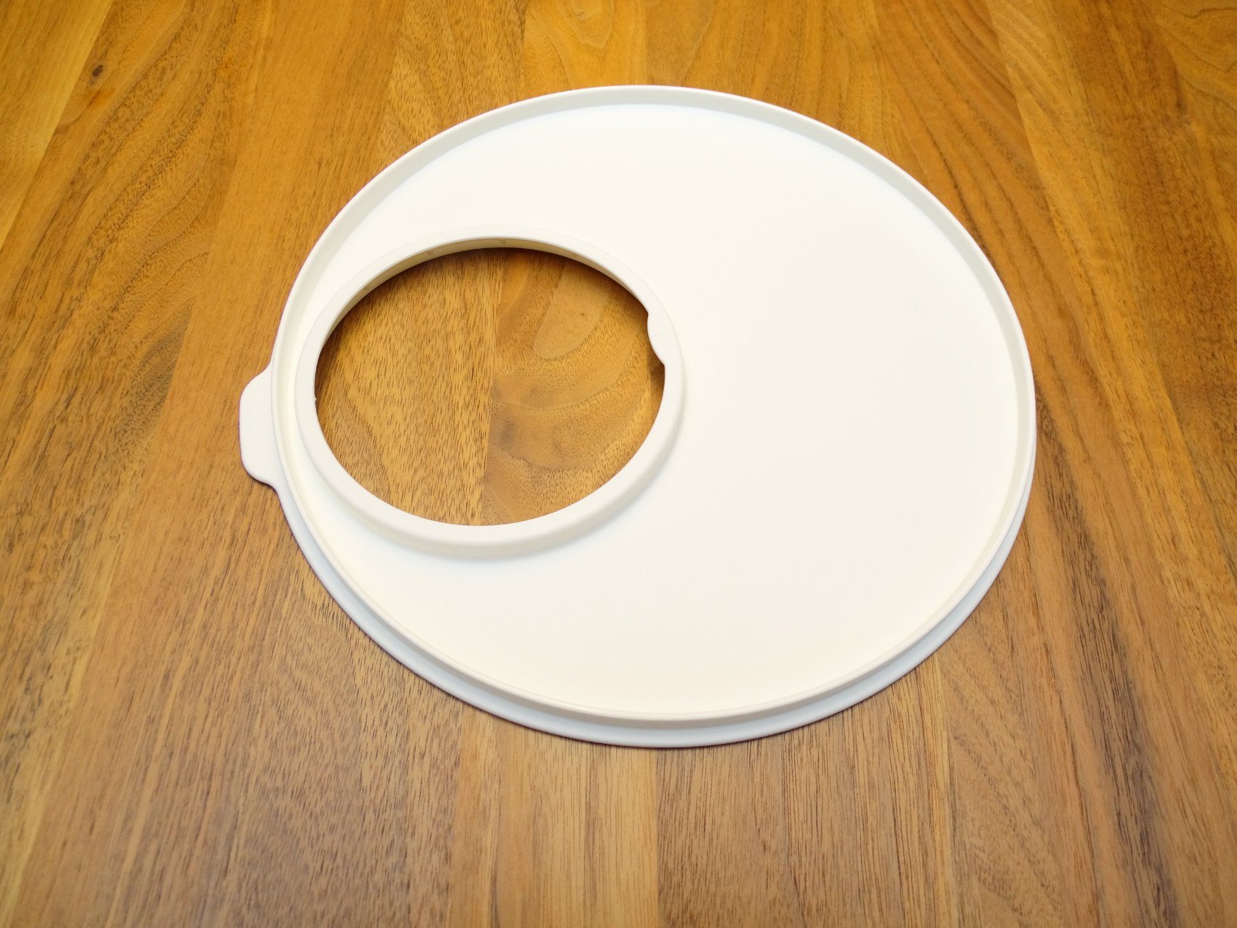 Tupperware Elettrodomestici da cucina: Tupperware Salatschleuder Schneidbrett – Nuovo e nell'imballaggio originale da Unterkulm venduto da Wschwend 1