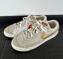 Nike Sneaker Blazer Low Gr. EUR 38.5 / UK 5.5 / CN 240