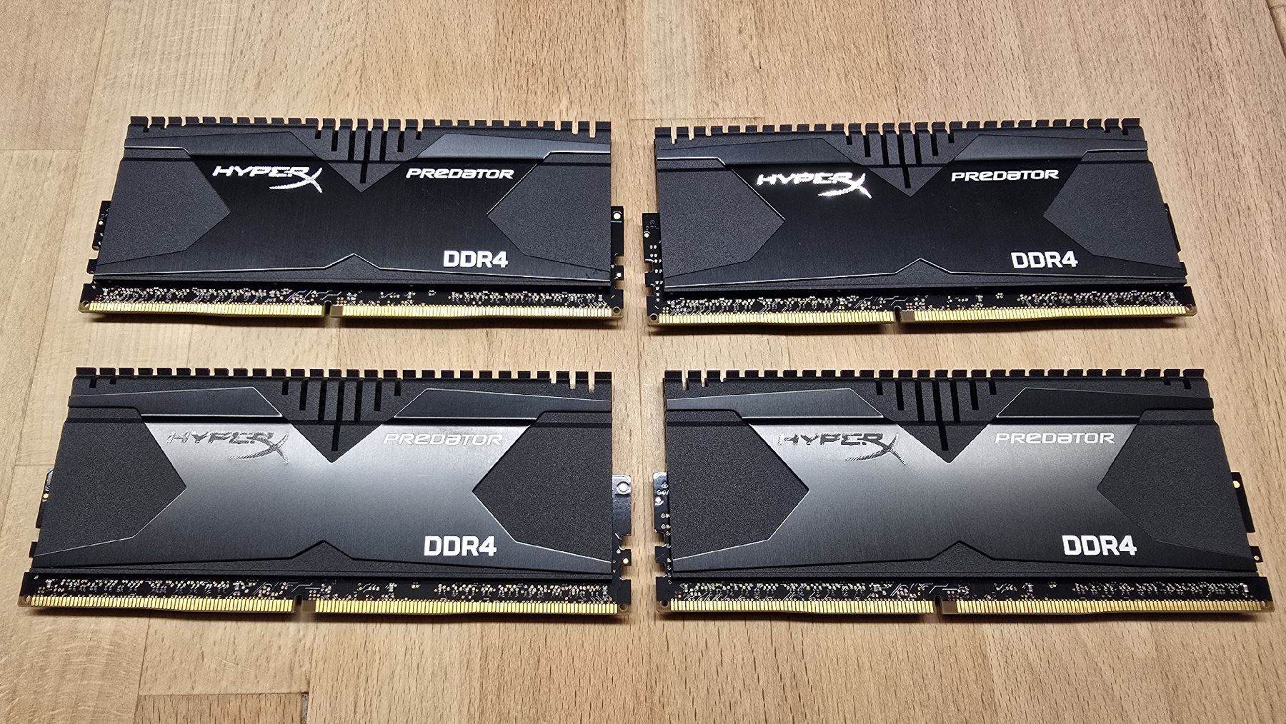 Componenti elettronici: HyperX Predator DDR4 RAM 4x8GB 32GB – Usato da Oberegg venduto da Tungsten7