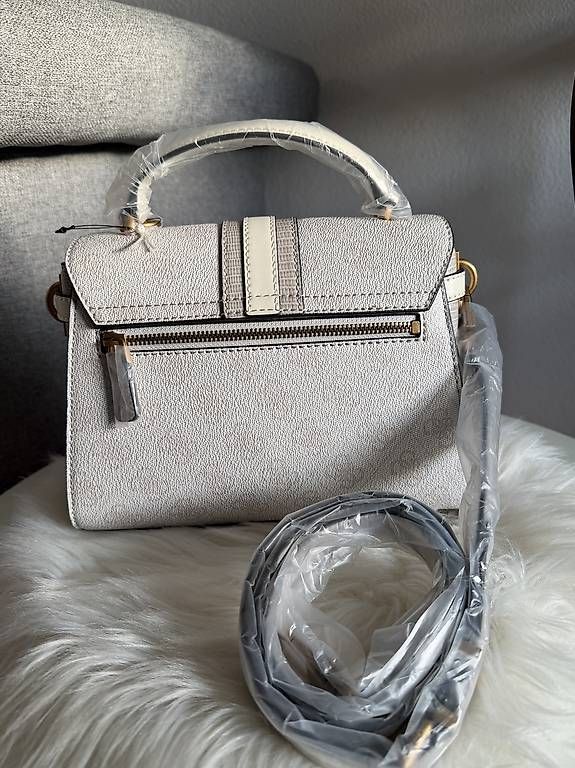 Borse da donna: Sac à main Guess  – Usato da Genève venduto da yas_j8jz 1