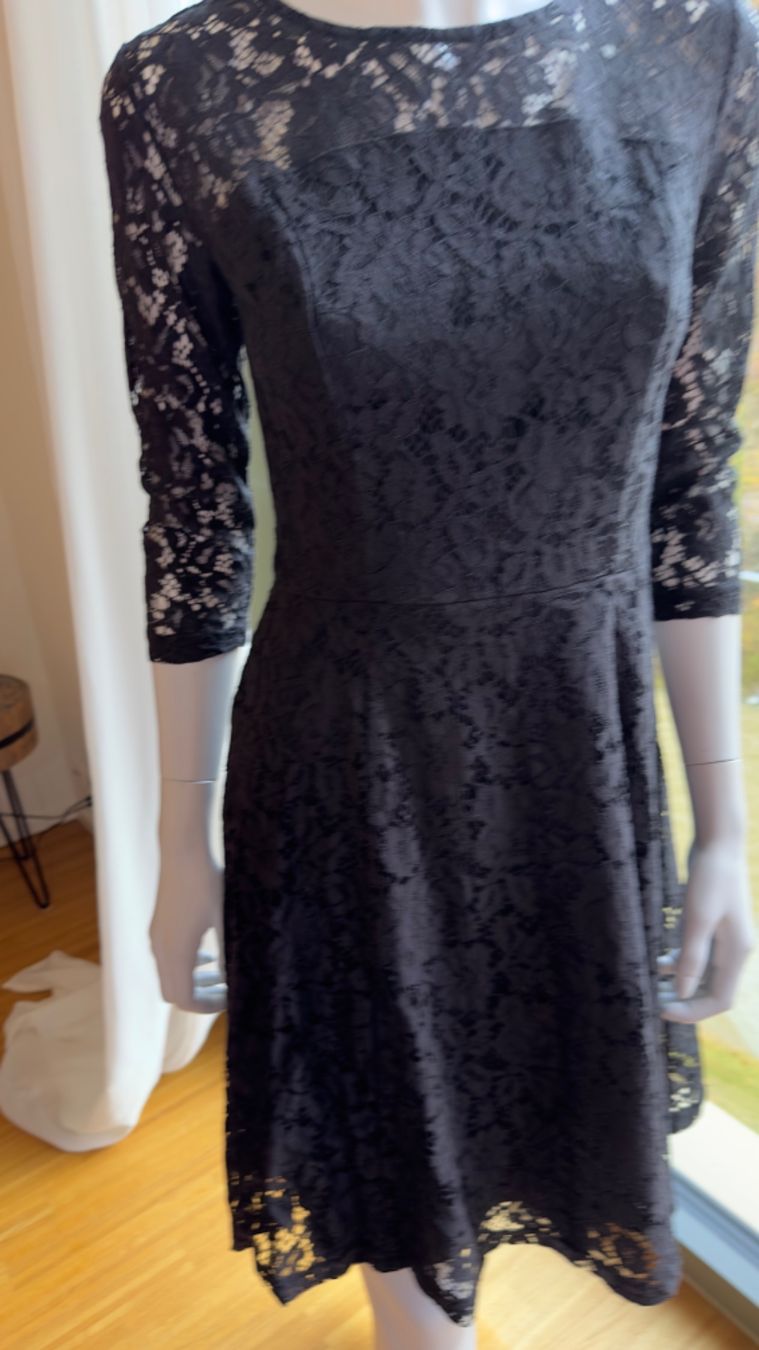 Dorothy Perkins Kleider: Dorothy Perkins Kleid – Gebraucht aus Adliswil von RicPro 1
