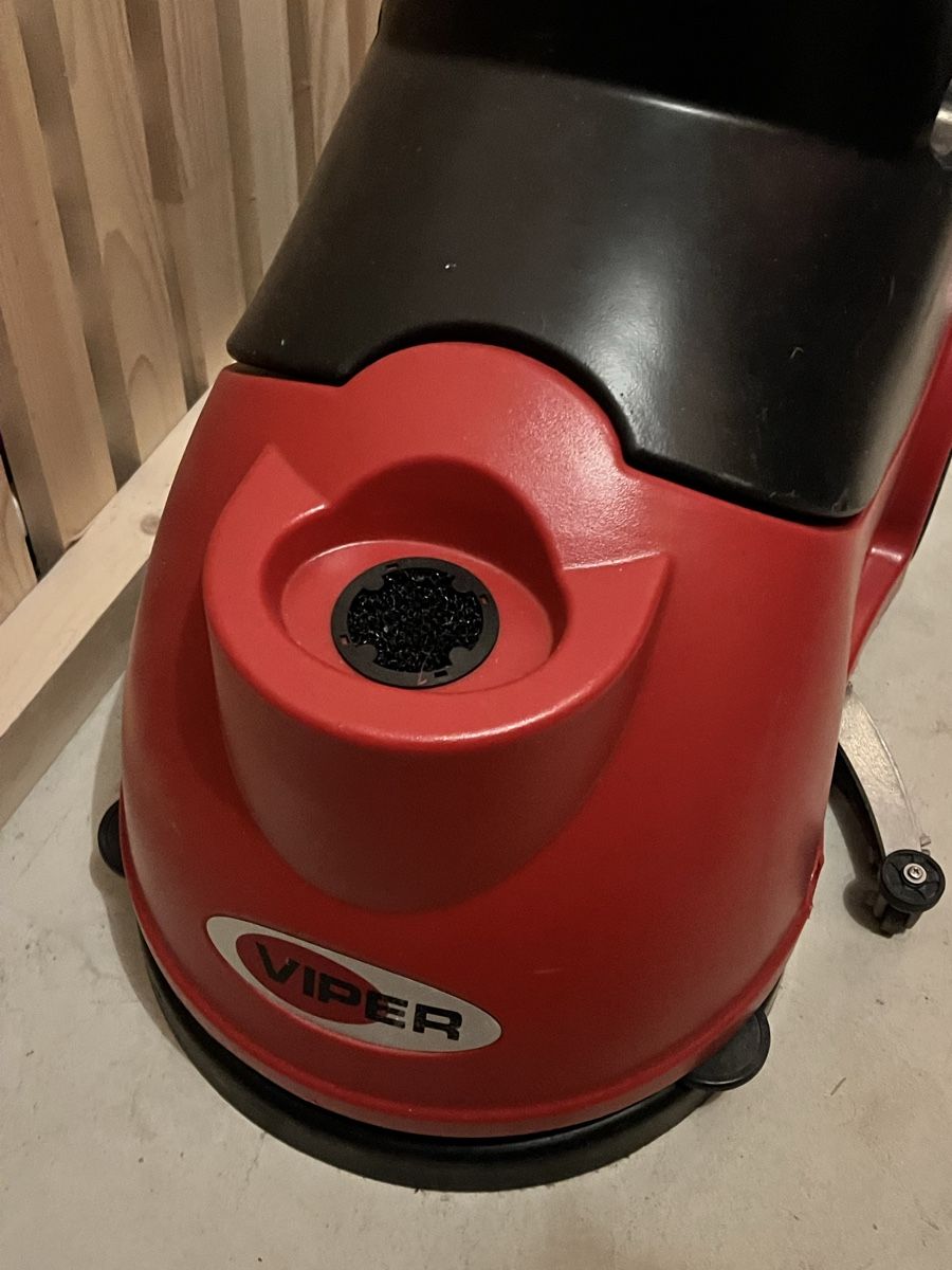 Tutte le macchine: Autolaveuse-sécheuse à batterie , état impeccable! – Nuovo (secondo la descrizione) da Sion venduto da aud_rx98 1