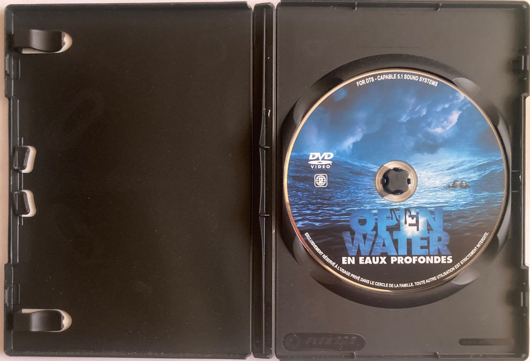 Tutti i DVDs: OPEN WATER (EN EAUX PROFONDES) – Usato da Poliez-Pittet venduto da Newtown-Records 2