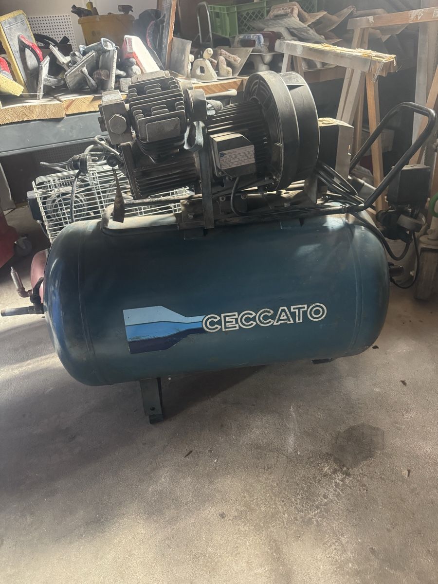 Compressori: Kompresor  150 Lit Defekt – Difettoso da Riggisberg venduto da ama_98hx