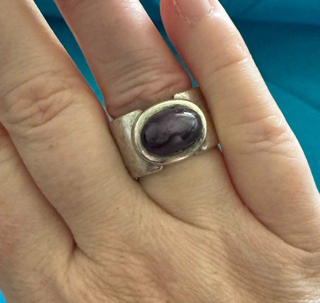 Anelli: Vintage Preloved 925 Silber Ring mit Dunkelviolett Stein – Usato da Osco venduto da Gatto_Nero