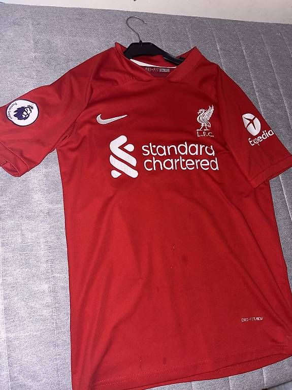 Nike T-shirt: Différents t-shirt à 5 CHF – Usato da Lausanne venduto da ahm_9l9k 2