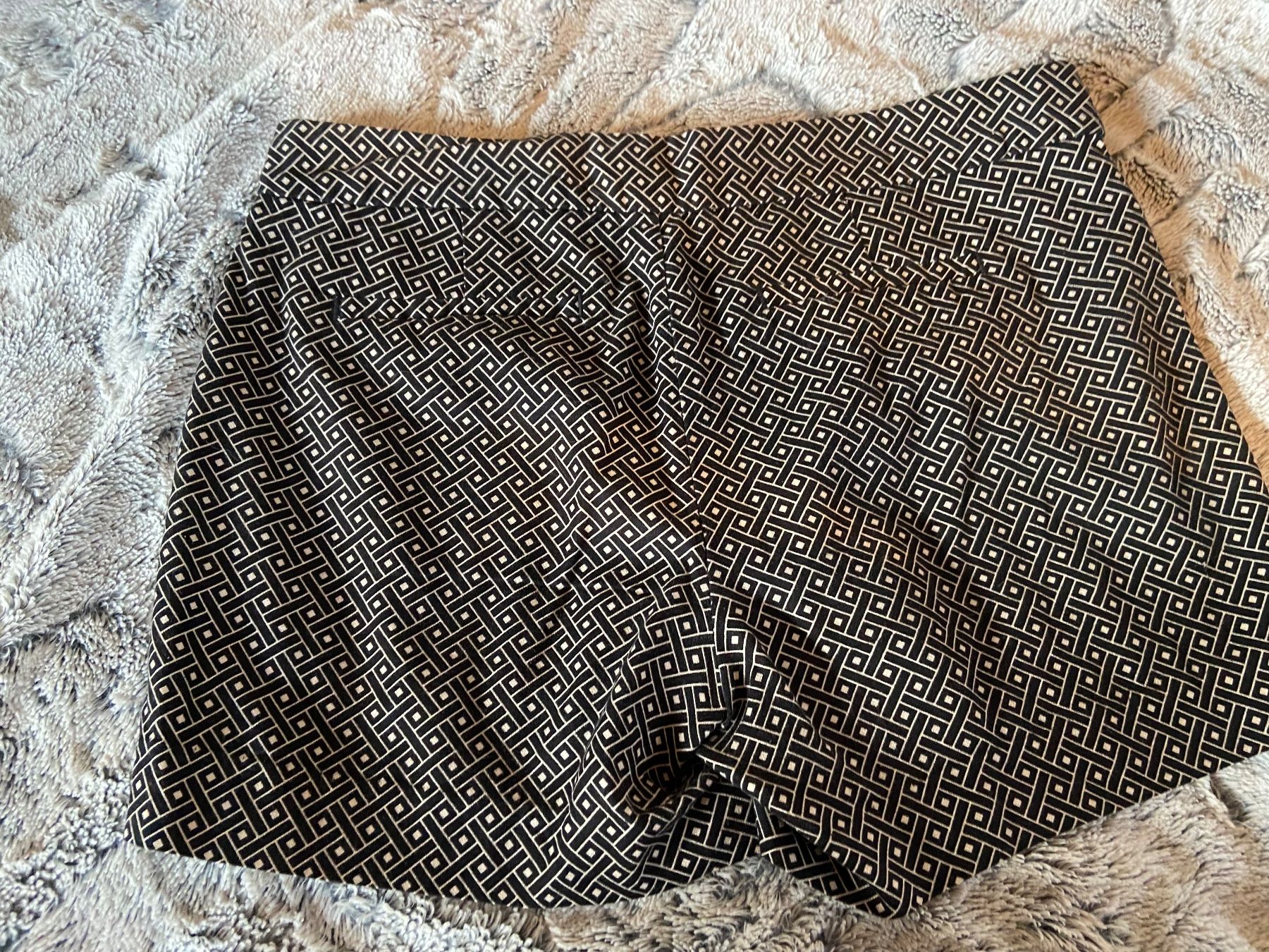 Banana Republic Pantaloni: Short BANANA REPUBLIC 8/38 – Usato da Epalinges venduto da madeleine05 3