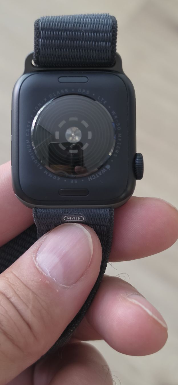 Apple Smartwatch: Apple Watch SE  – D'occasion à Zürich par merso01 2