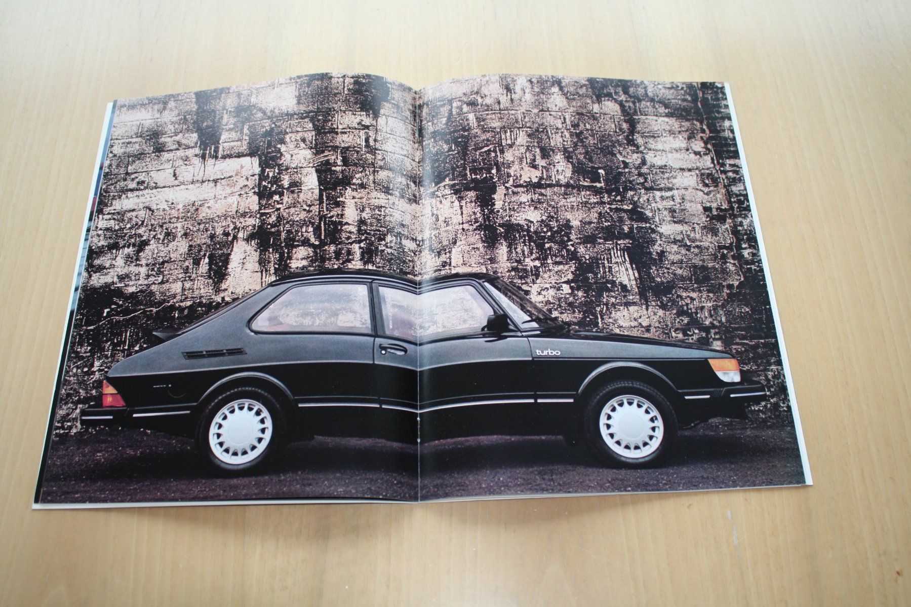 Saab Documenti: Saab 900 Prospekt USA 1985 – Usato da Wikon venduto da erwin400 5
