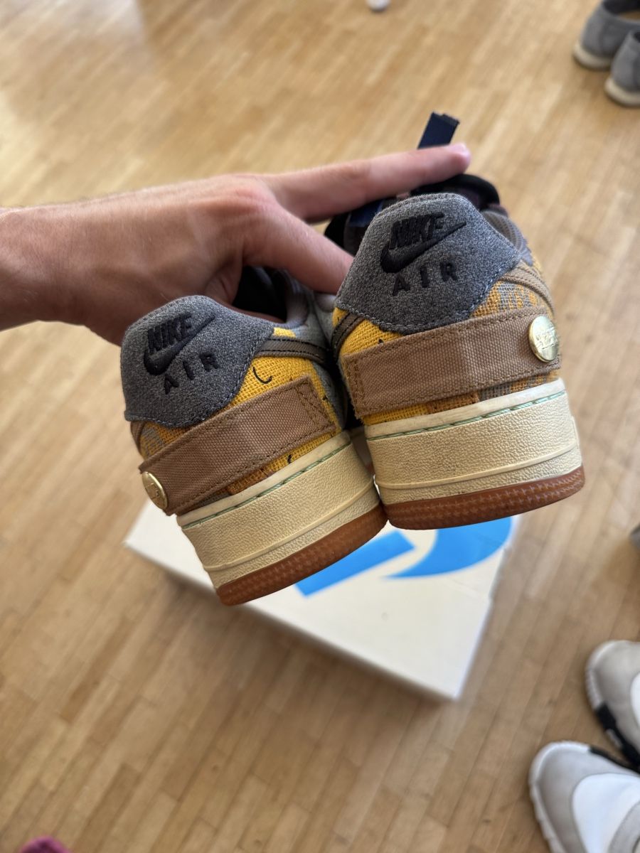 Nike Chaussures hommes: Air Force 1 Travis Scott – D'occasion à Genève par SG_73 3