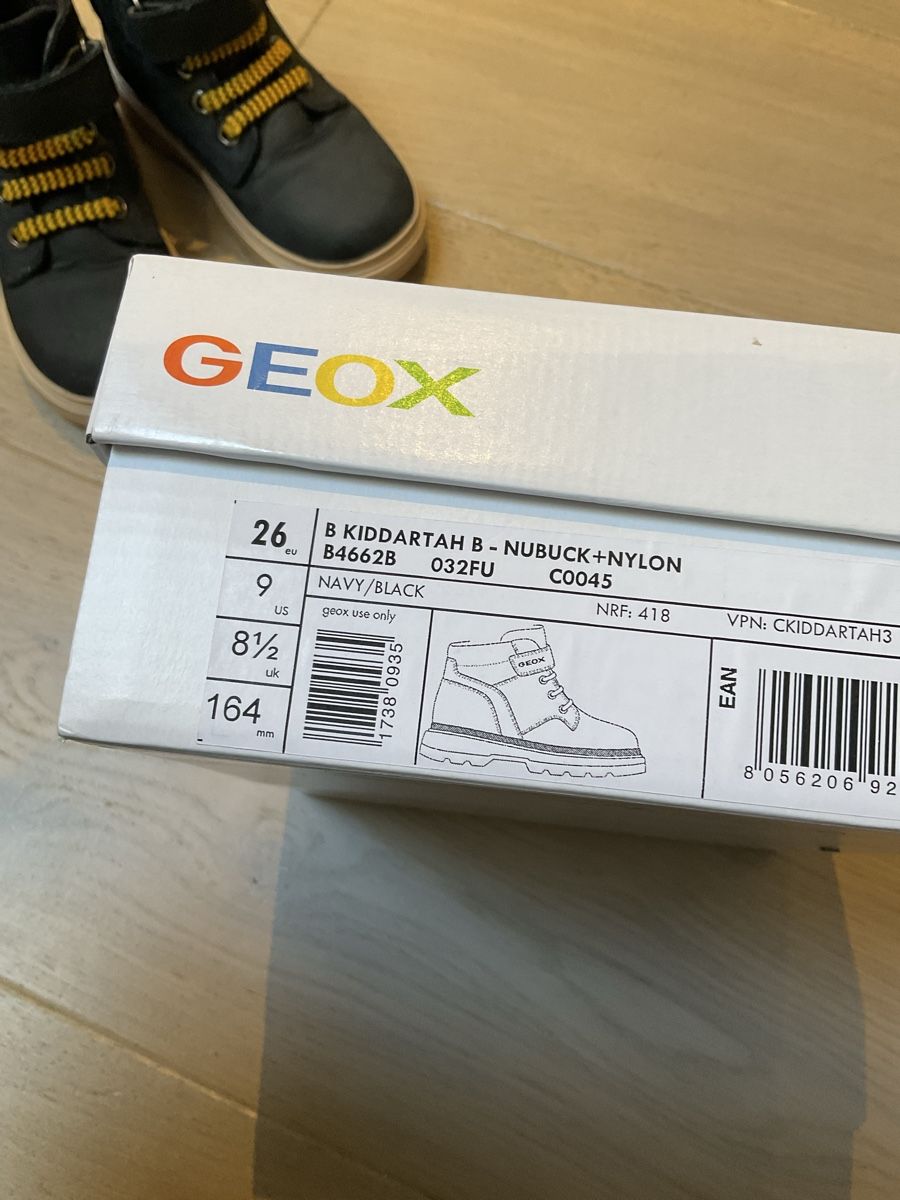 Geox Scarpe per ragazzi: Geox Schuhe gr 26 – Nuovo (secondo la descrizione) da Zürich venduto da TheShips 4
