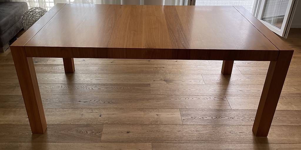 Tables: Esstisch (gebraucht) – D'occasion à Niederwil SG par belltree