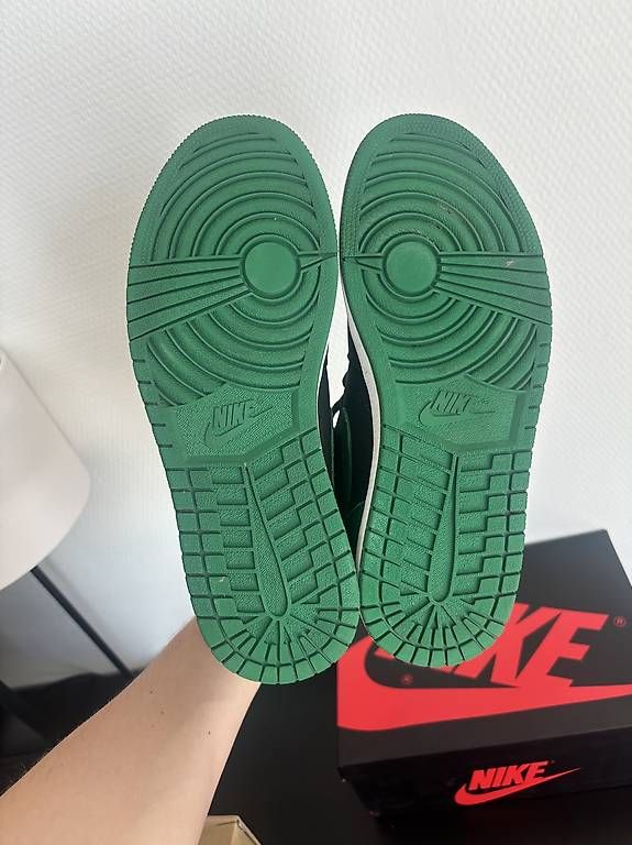 Jordan Scarpe da uomo: Jordan 1 Pine Green 2.0 – Usato da Bottmingen venduto da phi_5pfs 2