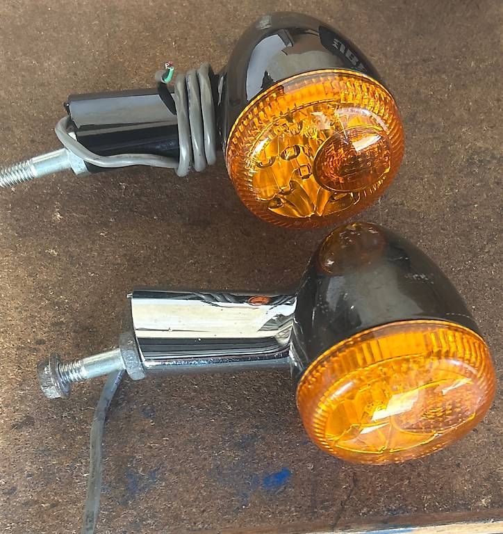 Tutti i ricambio per moto: Harley Davidson coppia frecce  – Usato da Montagnola venduto da gia_6tcc